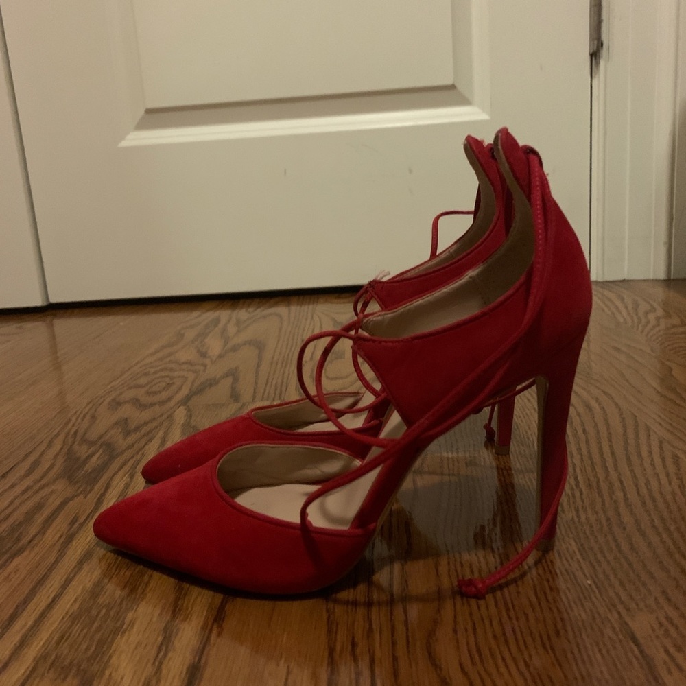🦋Red Heels - Picture 2 of 5